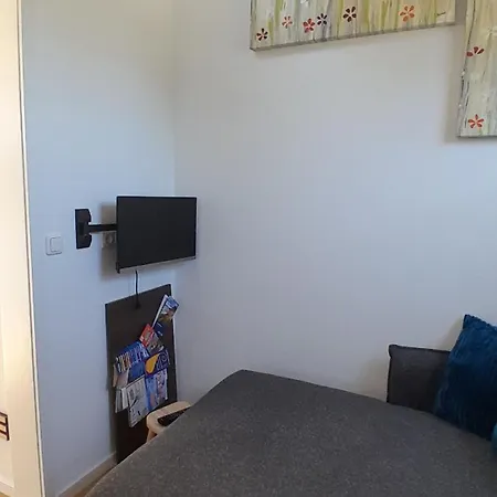 Kamp alanı Tiny Haus C235 Wacholderdrossel
