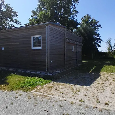 Tiny Haus C235 Wacholderdrossel Kamp alanı
